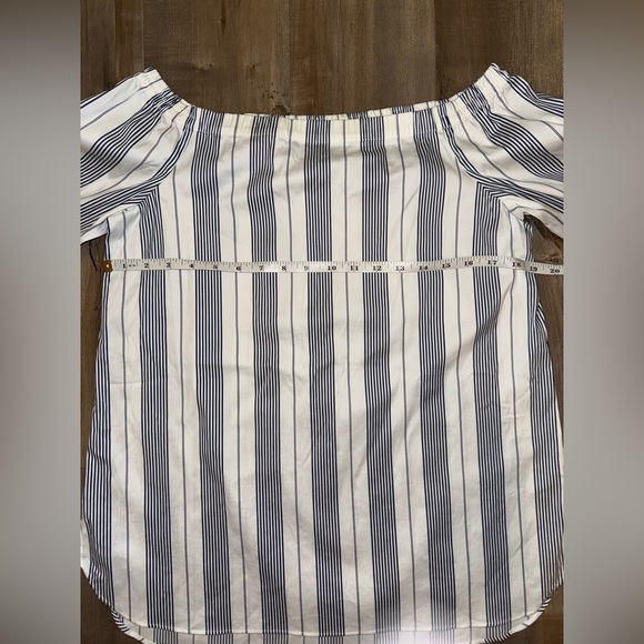 Lafayette 148 New York Women’s Stripped Blouse Size Medium - Picture 3 of 7